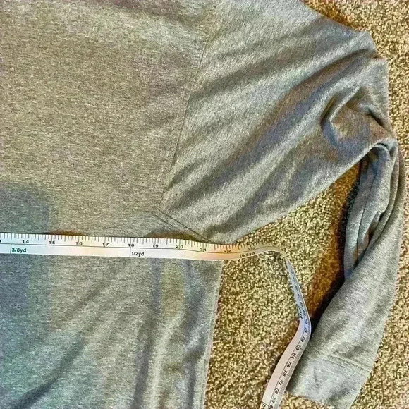 Footjoy grey mock turtleneck long sleeved shirt. - Picture 7 of 11